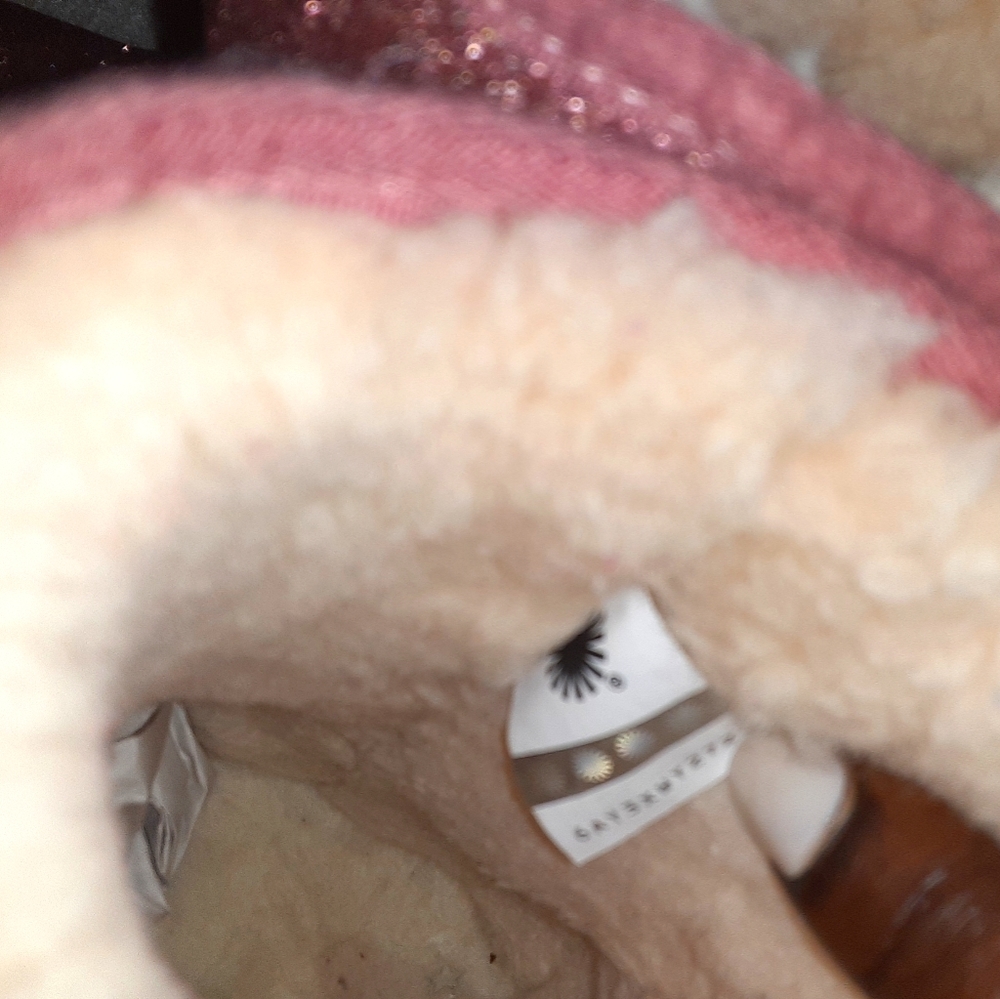 Little girl beautiful uggs